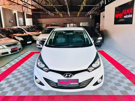 HYUNDAI HB20 1.0 COMFORT PLUS 12V FLEX 4P MANUAL